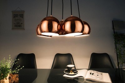 Dizajnová závesná lampa Briella, zlatoružová